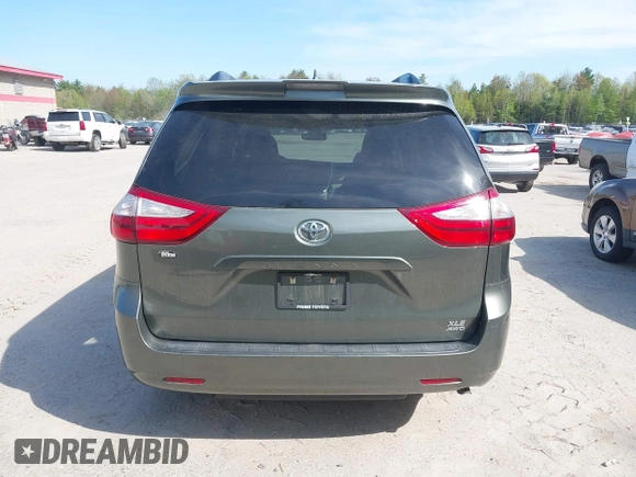 2019 Toyota Sienna XLE z VIN 5TDDZ3DC5KS218481, wystawiony jako IAAI lot #42220963 z przebiegiem 73 962 mil mil oraz . Historia ofert i sprzedaży dostępna na DreamBid. Obrazek 16.