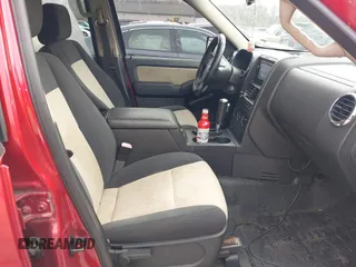 2007 Ford Explorer Sport Trac Limited z VIN 1FMEU53KX7UA08870, wystawiony jako IAAI lot #41212727 z przebiegiem 214 488 mil mil oraz . Historia ofert i sprzedaży dostępna na DreamBid. Obrazek 5.