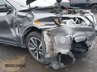 2019 Nissan Rogue SV with VIN 5N1AT2MV3KC791036, listed as a IAAI auction lot 41637400 with 119,653 mi miles. Bid and sale history available at carsss.com. Image 6.