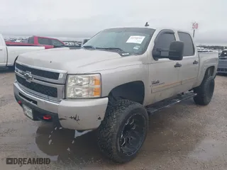 2007 Chevrolet Silverado 1500 LT w/1LT with VIN 3GCEK13C07G528221, listed as a IAAI auction lot 41510443 with 278,864 mi miles. Bid and sale history available at carsss.com. Image 2.