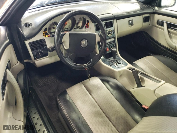 2000 Mercedes-Benz SLK-Class Kompressor with VIN WDBKK47FXYF165050, listed as a Copart auction lot 44711845 with 78,220 mi miles and Clean Title. Bid and sale history available at carsss.com. Image 8.