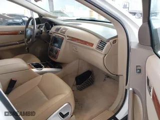 2006 Mercedes-Benz R-Class 3.5L with VIN 4JGCB65E66A028785, listed as a IAAI auction lot 41880524 with 158,442 mi miles. Bid and sale history available at carsss.com. Image 5.