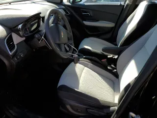 2020 Chevrolet Trax LS with VIN 3GNCJKSB1LL210352, listed as a Copart auction lot 52013065 with 79,324 mi miles and Non repairable. Bid and sale history available at DreamBid. Image 7.
