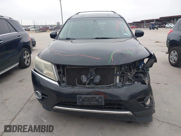 2014 Nissan Pathfinder SV with VIN 5N1AR2MN7EC642485, listed as a IAAI auction lot 41289930 with 156,759 mi miles. Bid and sale history available at carsss.com. Image 13.