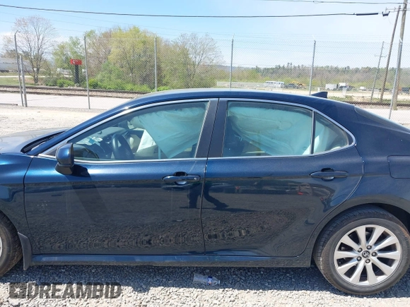 2019 Toyota Camry LE z VIN 4T1B11HK7KU269928, wystawiony jako IAAI lot #42048750 z przebiegiem 102 585 mil mil oraz . Historia ofert i sprzedaży dostępna na DreamBid. Obrazek 14.