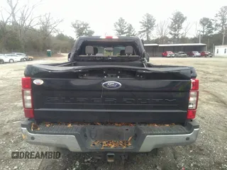 2020 Ford Super Duty F-250 SRW XL with VIN 1FT7W2BT5LED61876, listed as a IAAI auction lot 41526635 with 190,000 mi miles. Bid and sale history available at carsss.com. Image 17.