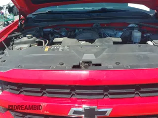 2017 Chevrolet Silverado 1500 Custom с VIN 1GCVKPEC3HZ171764, выставлен на аукционе IAAI как лот 43214647 с пробегом 124 257 миль миль и . История ставок и продаж доступна на DreamBid. Изображение 19.