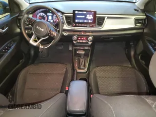 2022 Kia Rio LX with VIN 3KPA24AD3NE497373, listed as a Copart auction lot 84286184 with 27,628 mi miles and Salvage Title. Bid and sale history available at carsss.com. Image 8.