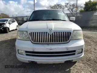 2005 Lincoln Navigator Luxury with VIN 5LMFU28535LJ19136, listed as a Copart auction lot 51378595 with 0 mi miles and Salvage Title. Bid and sale history available at carsss.com. Image 5.