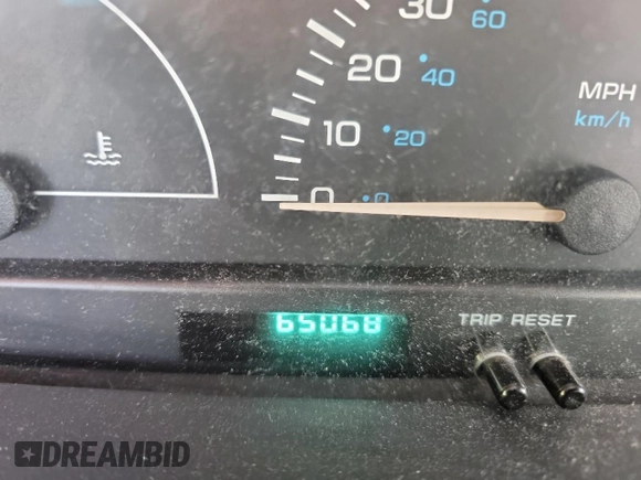 2000 Dodge Caravan with VIN 2B4GP25R1YR774687, listed as a Copart auction lot 58739054 with 65,068 mi miles and Salvage Title. Bid and sale history available at carsss.com. Image 9.