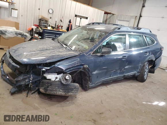 2025 Subaru Outback z VIN 4S4BTAAC4S3100355, wystawiony jako Copart lot #49111565 z przebiegiem 7 132 mil mil oraz Szkoda całkowita • Salvage title. Historia ofert i sprzedaży dostępna na DreamBid. Obrazek 1.