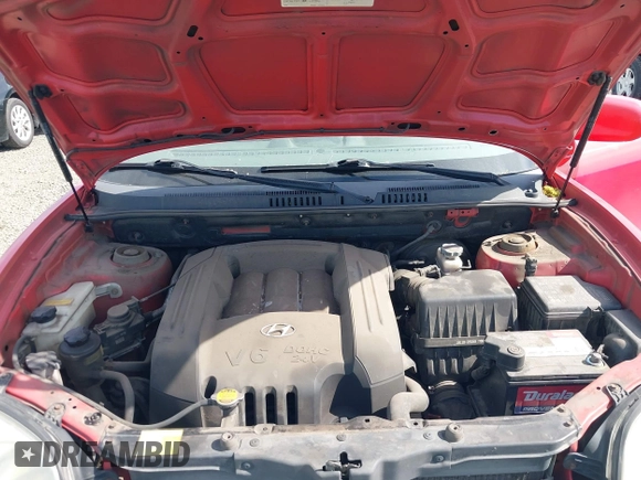 2004 Hyundai Santa Fe GLS with VIN KM8SC13D34U638662, listed as a IAAI auction lot 42126589 with 196,428 mi miles. Bid and sale history available at carsss.com. Image 10.