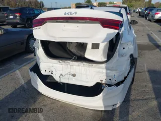 2023 Kia Forte LXS z VIN 3KPF24AD6PE539124, wystawiony jako IAAI lot #41946697 z przebiegiem 57 512 mil mil oraz . Historia ofert i sprzedaży dostępna na DreamBid. Obrazek 6.