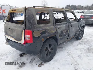 2011 Jeep Patriot Sport with VIN 1J4NF1GB5BD142027, listed as a IAAI auction lot 41509901 with 212,662 mi miles. Bid and sale history available at carsss.com. Image 4.