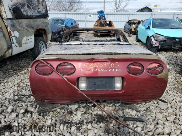 1998 Chevrolet Corvette z VIN 1G1YY32G9W5111612, wystawiony jako Copart lot #52559905 z przebiegiem Nie podano mil oraz Nie do naprawy • Non repairable. Historia ofert i sprzedaży dostępna na DreamBid. Obrazek 6.