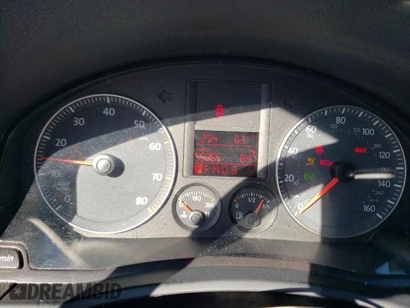 2007 Volkswagen Rabbit with VIN WVWDS71KX7W052439, listed as a Copart auction lot 42151354 with 95,865 mi miles and Salvage title. Bid and sale history available at DreamBid. Image 9.