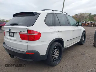 2009 BMW X5 30i with VIN 5UXFE43559L274508, listed as a IAAI auction lot 42123256 with 137,374 mi miles. Bid and sale history available at carsss.com. Image 4.