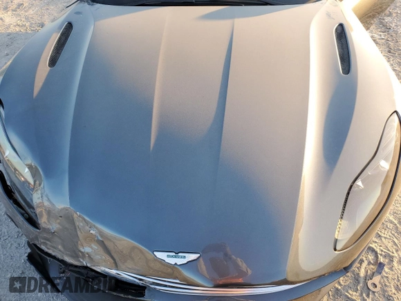 2019 Aston Martin DB11 z VIN SCFRMFCWXKGM06894, wystawiony jako Copart lot #41602955 z przebiegiem Nie podano mil oraz Szkoda całkowita • Salvage title. Historia ofert i sprzedaży dostępna na DreamBid. Obrazek 12.