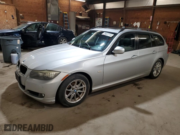 2010 BMW 3 Series 328i с VIN WBAUT9C58AA191325, выставлен на аукционе Copart как лот 79622714 с пробегом 109 411 миль миль и Списание • Salvage title. История ставок и продаж доступна на DreamBid. Изображение 1.