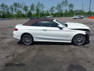 2018 Mercedes-Benz C 300 with VIN WDDWK4KB4JF618940, listed as a IAAI auction lot 42264717 with 77,963 mi miles and . Bid and sale history available at DreamBid. Image 13.
