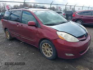 2010 Toyota Sienna XLE with VIN 5TDYK4CC0AS290006, listed as a IAAI auction lot 41929986 with 230,204 mi miles. Bid and sale history available at carsss.com. Image 1.