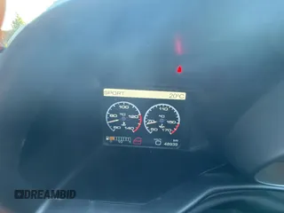 2015 Ferrari 458 Italia z VIN ZFF68NHA2F0205777, wystawiony jako Copart lot #70383224 z przebiegiem 48 939 mil mil oraz . Historia ofert i sprzedaży dostępna na DreamBid. Obrazek 8.