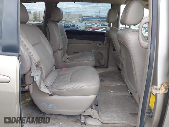 2006 Toyota Sienna XLE with VIN 5TDZA22C76S393704, listed as a IAAI auction lot 42062448 with 170,735 mi miles. Bid and sale history available at carsss.com. Image 8.