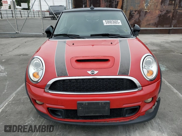 2012 MINI Convertible S z VIN WMWZP3C56CT249799, wystawiony jako Copart lot #59983605 z przebiegiem 66 756 mil mil oraz Czysty tytuł • Clean title. Historia ofert i sprzedaży dostępna na DreamBid. Obrazek 5.