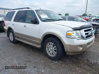 2011 Ford Expedition XLT z VIN 1FMJU1J53BEF19313, wystawiony jako IAAI lot #42365986 z przebiegiem 151 470 mil mil oraz . Historia ofert i sprzedaży dostępna na DreamBid. Obrazek 1.