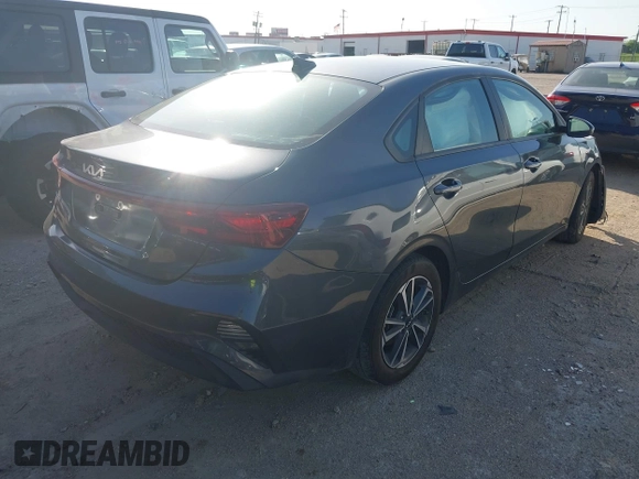 2024 Kia Forte LXS with VIN 3KPF24AD5RE768476, listed as a IAAI auction lot 41998948 with 28,716 mi miles and . Bid and sale history available at DreamBid. Image 4.