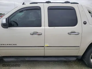 2013 Chevrolet Avalanche LTZ with VIN 3GNMCGE0XDG368091, listed as a Copart auction lot 73945984 with 0 mi miles and Salvage Title. Bid and sale history available at carsss.com. Image 12.