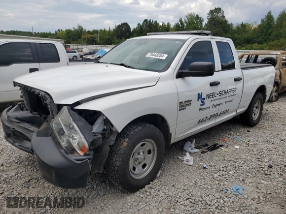 2021 Ram 1500 Tradesman z VIN 1C6RR7FG2MS574644, wystawiony jako Copart lot #70448204 z przebiegiem Nie podano mil oraz Szkoda całkowita • Salvage title. Historia ofert i sprzedaży dostępna na DreamBid. Obrazek 1.