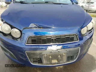 2013 Chevrolet Sonic LT with VIN 1G1JC6SB1D4171148, listed as a IAAI auction lot 41631280 with 147,874 mi miles. Bid and sale history available at carsss.com. Image 6.