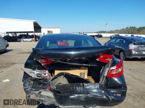 2019 Nissan Sentra S with VIN 3N1AB7AP7KY210335, listed as a IAAI auction lot 41177615 with 89,778 mi miles. Bid and sale history available at carsss.com. Image 16.
