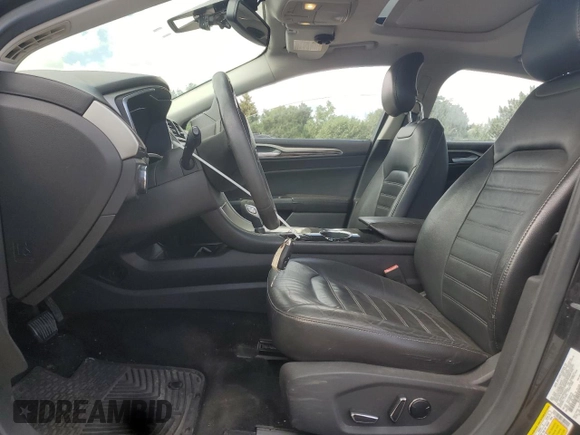 2013 Ford Fusion SE Hybrid с VIN 3FA6P0LU2DR181215, выставлен на аукционе Copart как лот 62474965 с пробегом 149 492 миль миль и Списание • Salvage title. История ставок и продаж доступна на DreamBid. Изображение 7.