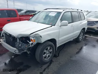 2007 Toyota Highlander with VIN JTEHP21A570202470, listed as a IAAI auction lot 41923634 with 302,540 mi miles. Bid and sale history available at carsss.com. Image 2.