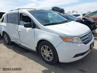 2011 Honda Odyssey EX-L with VIN 5FNRL5H60BB038773, listed as a IAAI auction lot 41762693 with 170,432 mi miles. Bid and sale history available at carsss.com. Image 1.
