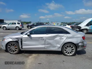 2015 Audi A3 Premium Plus z VIN WAUCCGFF6F1061507, wystawiony jako IAAI lot #42502310 z przebiegiem 131 670 mil mil oraz . Historia ofert i sprzedaży dostępna na DreamBid. Obrazek 14.