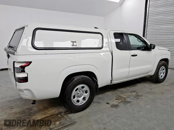 2024 Nissan Frontier S with VIN 1N6ED1CL3RN664697, listed as a Copart auction lot 60733615 with 14,085 mi miles and Clean title. Bid and sale history available at DreamBid. Image 3.