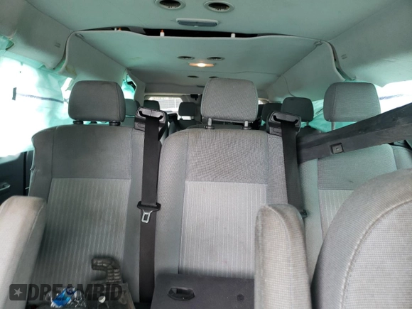 2015 Ford Transit XL z VIN 1FBZX2ZM4FKB05310, wystawiony jako Copart lot #50868425 z przebiegiem 213 960 mil mil oraz Szkody całkowita. Historia ofert i sprzedaży dostępna na DreamBid. Obrazek 10.