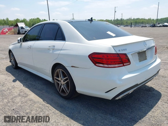 2015 Mercedes-Benz E 350 Luxury with VIN WDDHF8JBXFB088879, listed as a IAAI auction lot 42132658 with Not Provided miles and . Bid and sale history available at DreamBid. Image 3.