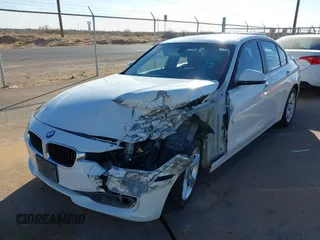 2013 BMW 3 Series 328i xDrive z VIN WBA3B3C57DF536069, wystawiony jako IAAI lot #41506171 z przebiegiem Nie podano mil oraz . Historia ofert i sprzedaży dostępna na DreamBid. Obrazek 2.