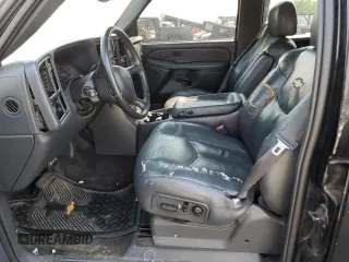 2002 Chevrolet Avalanche with VIN 3GNEK13T02G102710, listed as a Copart auction lot 65681794 with Not Provided miles and Clean Title. Bid and sale history available at carsss.com. Image 7.
