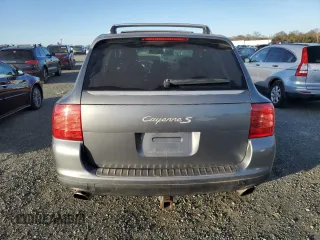 2004 Porsche Cayenne S with VIN WP1AB29PX4LA74460, listed as a Copart auction lot 44071395 with 111,419 mi miles and Clean Title. Bid and sale history available at carsss.com. Image 6.