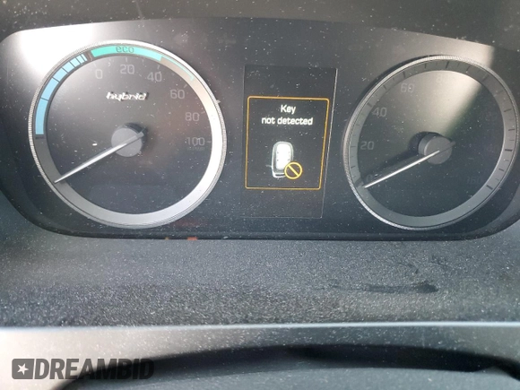 2016 Hyundai Sonata Hybrid Limited with VIN KMHE34L12GA009758, listed as a Copart auction lot 43332453 with 0 mi miles. Bid and sale history available at carsss.com. Image 9.