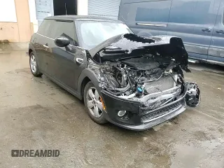 2021 MINI Hardtop Cooper с VIN WMWXR3C06M2N12998, выставлен на аукционе Copart как лот 79142464 с пробегом 44 825 миль миль и Списание • Salvage title. История ставок и продаж доступна на DreamBid. Изображение 11.
