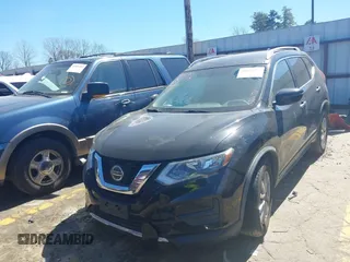 2018 Nissan Rogue SV with VIN JN8AT2MV5JW304330, listed as a IAAI auction lot 41822490 with 128,646 mi miles. Bid and sale history available at carsss.com. Image 17.