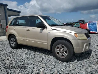 2008 Suzuki Grand Vitara z VIN JS3TE941084103429, wystawiony jako Copart lot #59102125 z przebiegiem 168 633 mil mil oraz Szkoda całkowita • Salvage title. Historia ofert i sprzedaży dostępna na DreamBid. Obrazek 4.