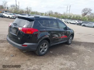 2015 Toyota RAV4 XLE with VIN 2T3RFREV4FW270089, listed as a IAAI auction lot 41943299 with 182,879 mi miles. Bid and sale history available at carsss.com. Image 4.