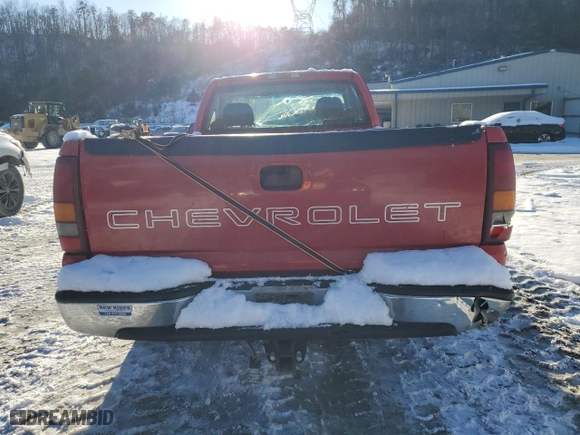 2002 Chevrolet Silverado 1500 LS with VIN 1GCEC14VX2Z333099, listed as a Copart auction lot 88734555 with 196,232 mi miles and Salvage Title. Bid and sale history available at carsss.com. Image 6.